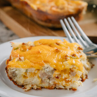 A Serving of this easy breakfast bake made with sausage, hash browns and green peppers.