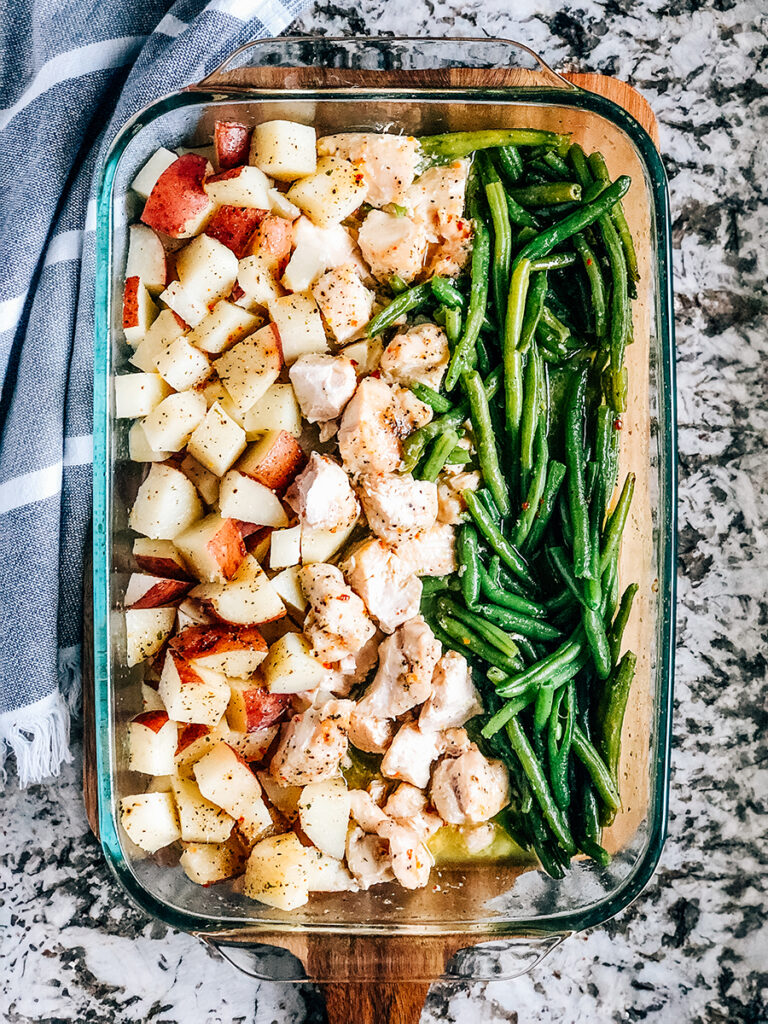 Another yummy overview shot of this Italian chicken, green beans, and potatoes dish.