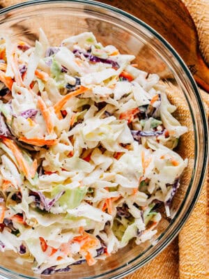 Delicious homemade coleslaw for BQQ and partys.