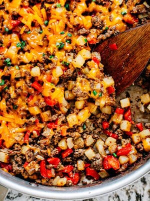 The skillet ready to serve.