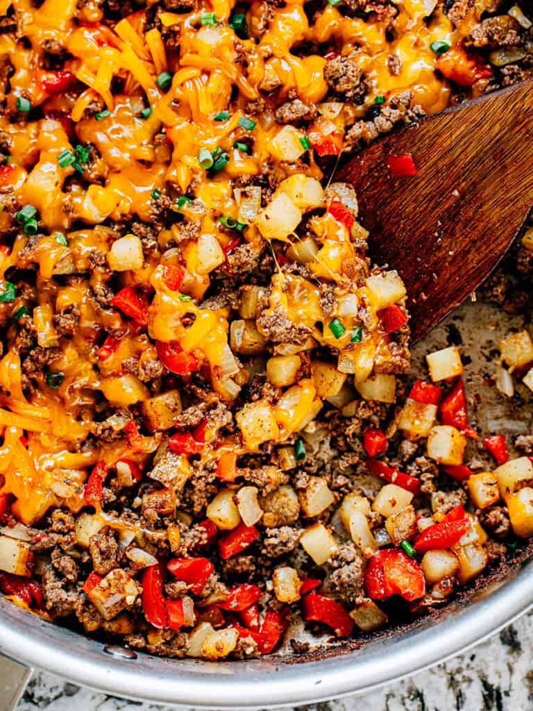The skillet ready to serve.