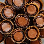 Chewy brownie on the outside and soft sweet peanut butter cup on the inside are these amazing peanut butter cup brownie bites.